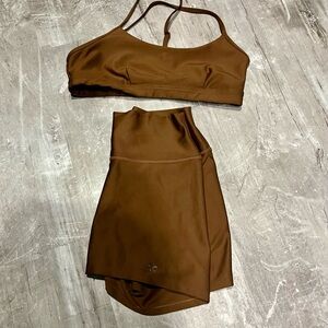 ALO Yoga Women's Cinnamon Airlift set